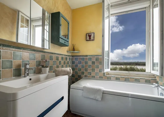 Maison Les Rives De Fichemore - 7 - Piscine