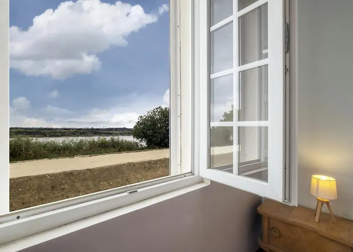 Maison Les Rives De Fichemore - 7 - Piscine Сasa de vacaciones