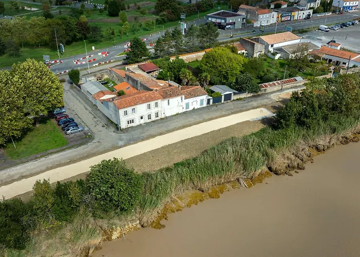 Сasa de vacaciones Maison Les Rives De Fichemore - 7 - Piscine
